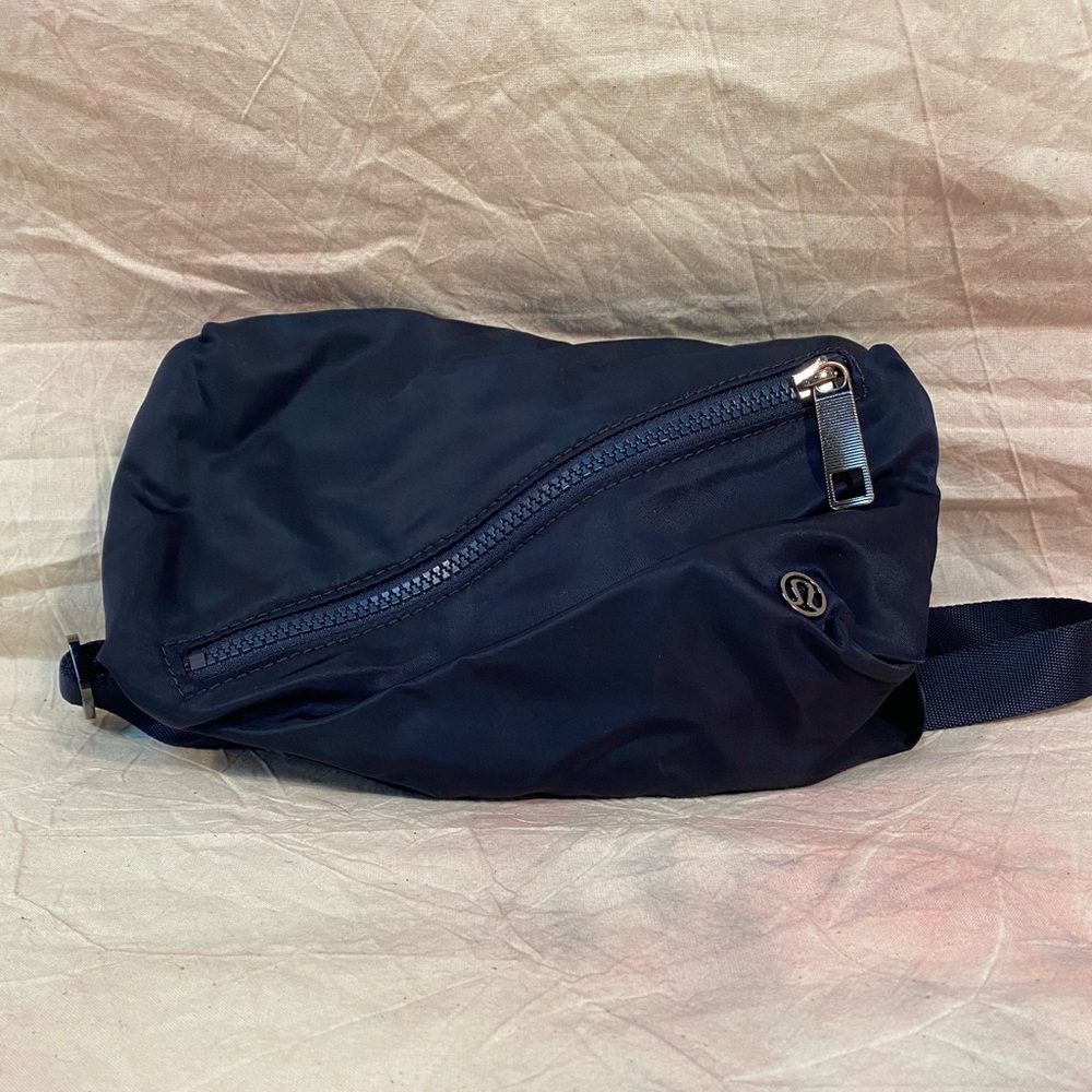 Navy Blue Lululemon Fanny Pack